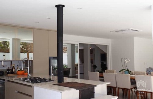 Itacorubi Casa | High standard house with pool - Florianópolis