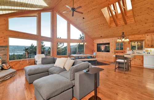 Fawnskin Cabina | High-top Lakeview Chateau #2520