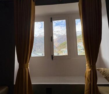 Namche Bazaar Cama Y Desayuno | Highcamp B&B