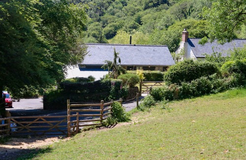 Parracombe Casa | HIGHER BUMSLEY BARN, family friendly, with open fire in Parracombe