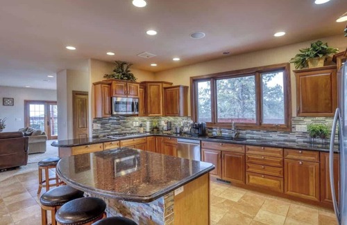 Colonial Pine Hills Casa | Highland Hilltop Retreat - Beautiful views, Pool T