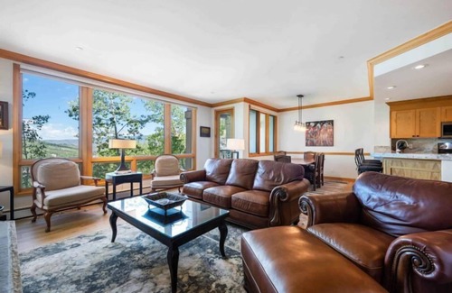 Highlands Townhomes Condominio | Highlands Westview 209