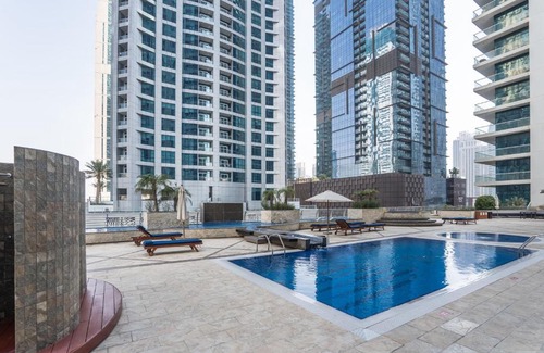 Dubai Marina Apartamento | HiGuests - Cloudy Apt, 10-min walk to Dubai Harbor