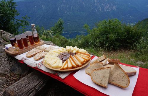 Studor Chalet De Esquí | Hike & Bike Chalet