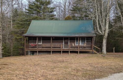Jamestown Cabina | Hike, bike, horse riding or porch sitting near Big South Fork and Pickett St. Pk