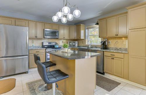 Otisville Casa | Hike, Ski and Explore Otisville Retreat with Yard!