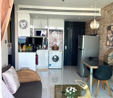 Pratumnak Hill Apartamento | Hill and Super Seaview condo