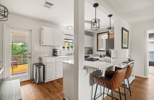 Apache Shores Casa | Hill Country Oasis | Backyard Games | Lake Access