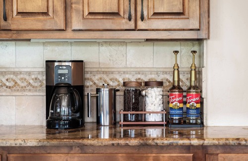 Bear Creek Casa | Hill Country Views w/ cold plunge, sauna, fire pit, grill on 10 acres!