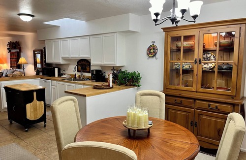 Sierra Vista Casa | Hill’s Southwest Sierra Retreat LLC