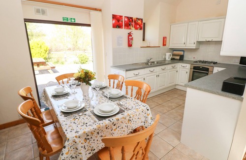 Narberth Cabaña | Hill Top Farm Cottage