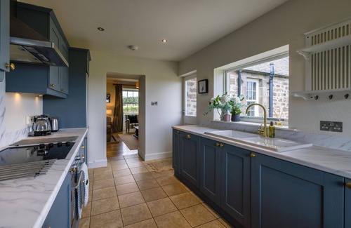 Murthly Cabaña | Hill View Cottage - Luxury Cottages