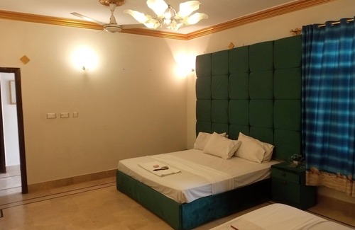 Karachi Casa | Hill View Guest House
