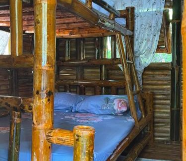 Murcia Casa | Hillcreek's Riverside Hideaway