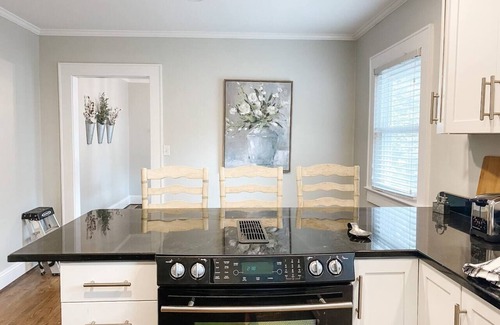 Gastonia Cabaña | Hillcrest Cottage