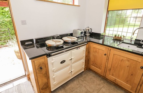 Princethorpe Casa | HILLCROFT, family friendly, with a garden in Kenilworth