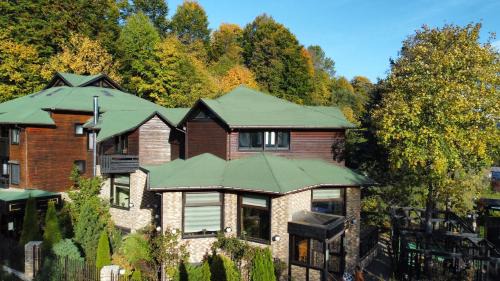 Bran Casa | Hillden Lodge &Restaurant