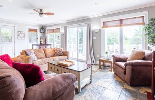Stanley Bridge Casa | Hills Hideaway, a great place for a beautiful island getaway!