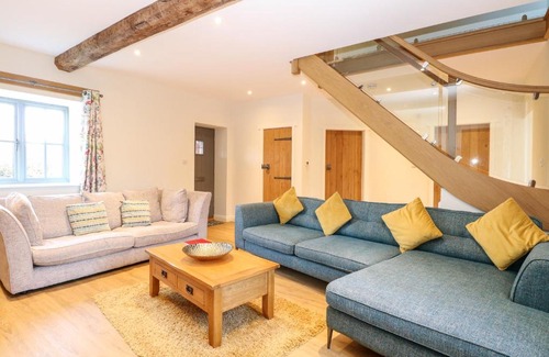 Beeston Casa | Hillside Cottage