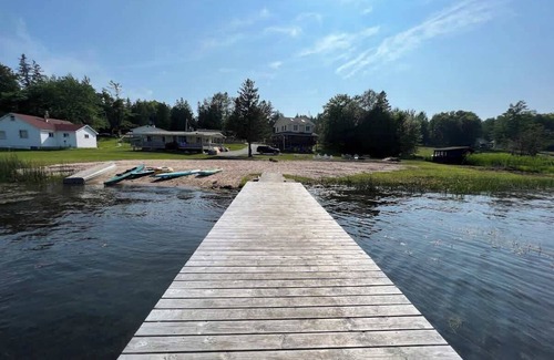 Cedarville Casa | 'Hillside' Cottage on the lake