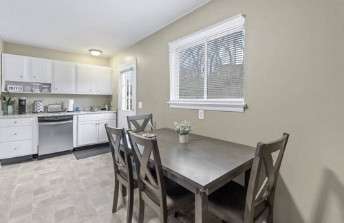 Lupton City Casa | Hillside Haven - affordable, and convenient