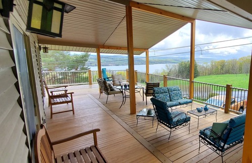 Penn Yan Casa | Hillside Haven