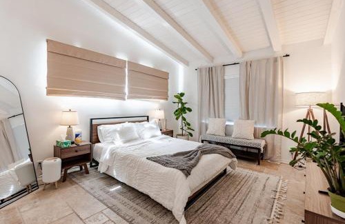 Woodland Hills Apartamento | Hillside Hideaway - Private Woodland Hills Canyon Suite