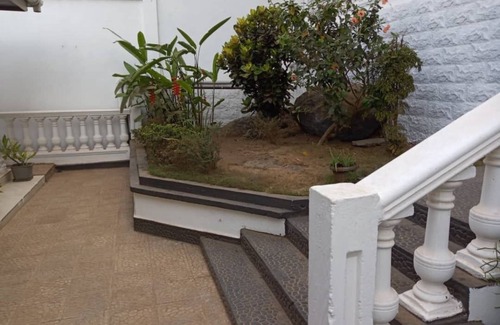 Freetown Casa | Hillside Terraces