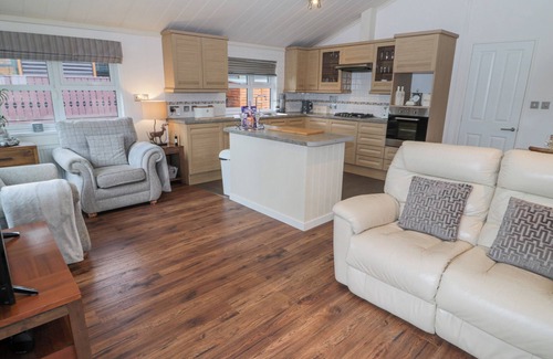 Swarland Cabaña | HILLSIDE VIEW, pet friendly, character holiday cottage in Alnwick