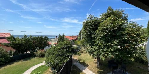 Piran Apartamento | Hilltop Apartments Red & Blue