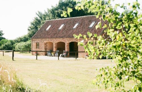 Leadenham Casa | Hilltop Farm Holidays