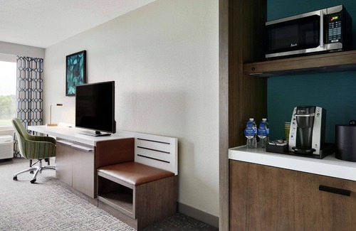 Loveland Hotel | Hilton Garden Inn Cincinnati Northeast