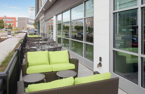 Aksarben - Elmwood Park Hotel | Hilton Garden Inn Omaha Aksarben Village