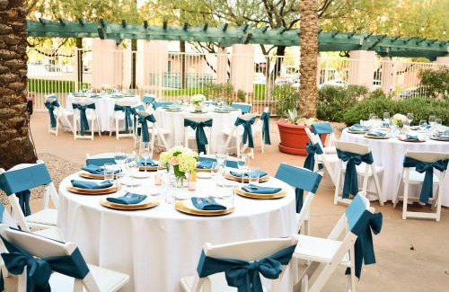 Brown and Stetson Business Hotel | Hilton Garden Inn Scottsdale Old Town