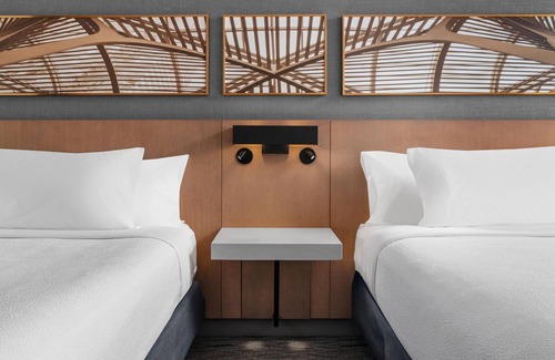 Northeast Mississauga Hotel | Hilton Garden Inn Toronto Airport