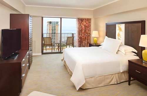 Waikiki Complejo | Hilton Hawaiian Village - Many Dates Available! - Hosted by Travelscowt