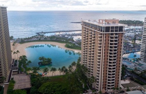 Waikiki Villa | Hilton Hawaiian Village, Lagoon Tower by Hilton Grand Vacations Club 1 bedroom