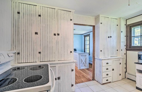 Hilton Casa | Hilton Lake Getaway w/ Over-the-Water Deck!