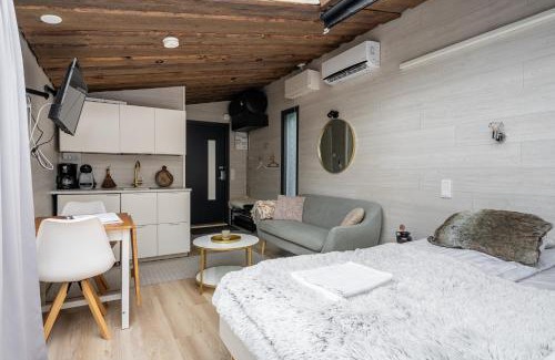 Jamsa Casa | Himosranta Suite A - Private Suite with Hot Tub & Lake Views