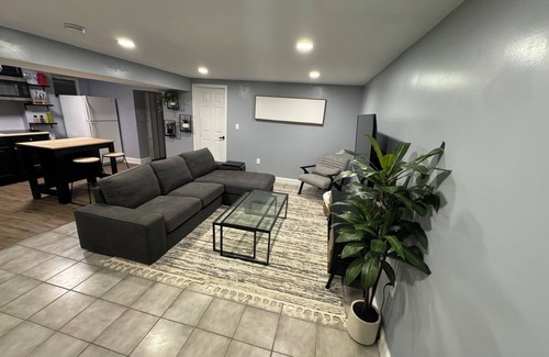 Suitland Apartamento | Hinden Osais 5 mins from DC