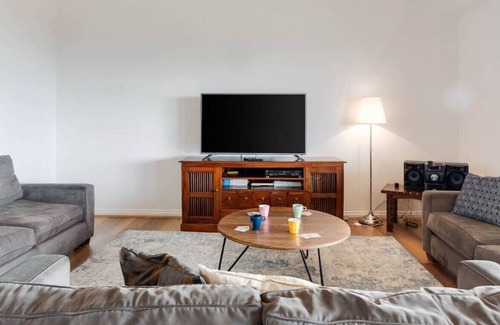 Nangkita Casa | "Hindmarsh Hideaway " - Private Jetty - Pet Friendly