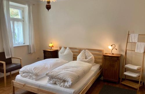 Korperich Casa | Hinkelshof - 3 Gästezimmer - naturnah, ökologisch, urig, Selbstversorgerküche