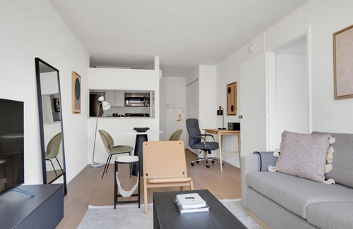 Union Square Apartamento | Hip Flatiron 1BR w/ Elevator & Gym, near Union Square Park, by Blueground