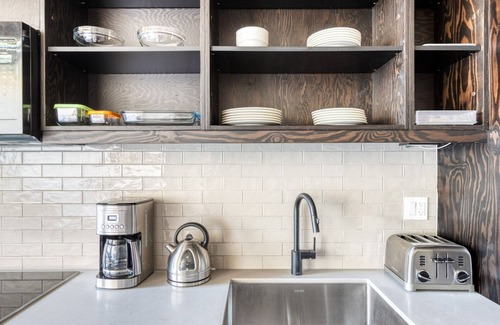 Sheffield Neighbors Apartamento | Hip Lincoln Park Studio w/ Lounge, Roof & Gym, near DePaul, by Blueground