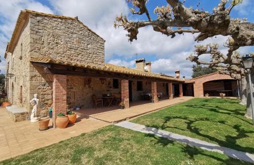 Llagostera Casa | Histórica Masía con Piscina, Rodeada de Bosques y Campos, Ideal para Familias y Amigos - ES-209-36