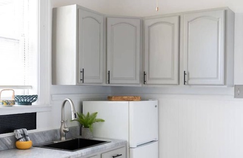 Newtonville Apartamento | Hist. Troy River acc. Modern Apt