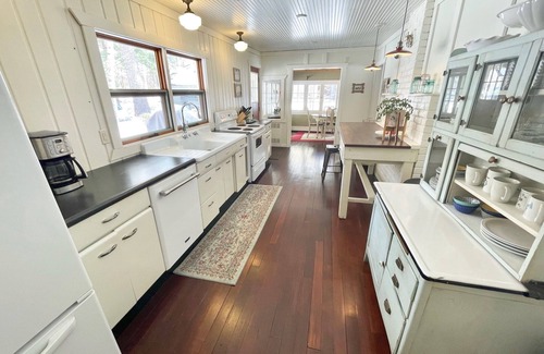 Nisswa Casa | Historic 1904 cabin on Clark Lake in Nisswa