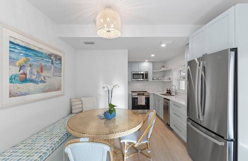 Boca Grande Apartamento | Experience comfort at Anchor Inn, a charming 2-bedroom retreat in the heart of Boca Grande,