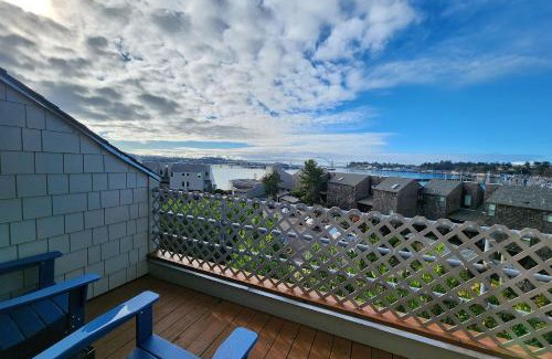 Historic Bayfront Casa | Historic Bayfront! Stellar Bridge & Bay Views! Bay Dreaming