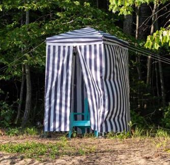 Trout Lake Cabina | Historic Birch Lodge and Motel